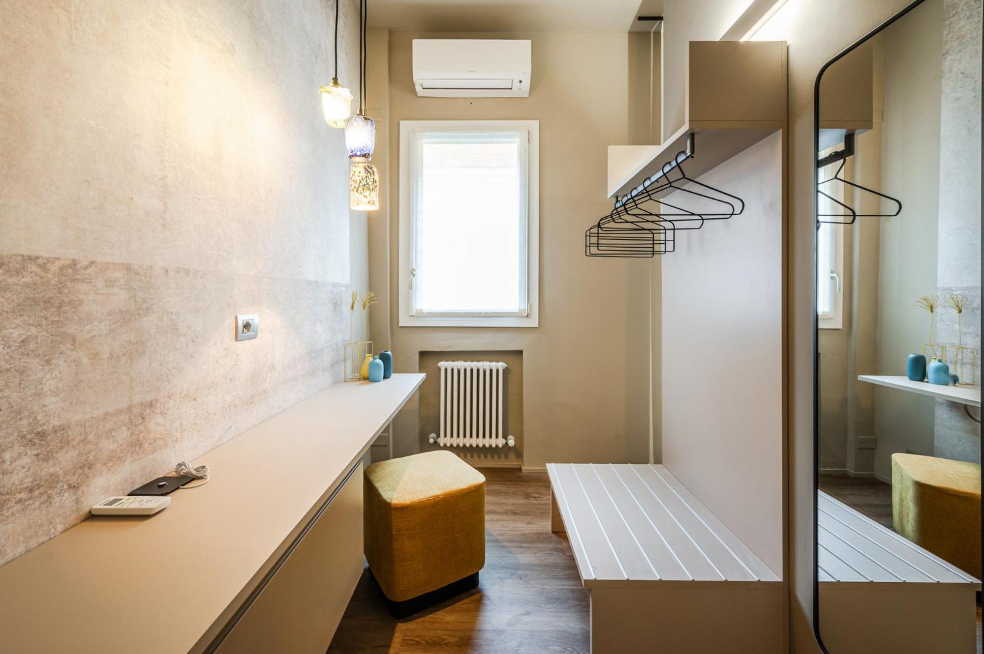 Urban Cottage Free Parking - Private Garden بولونيا المظهر الخارجي الصورة