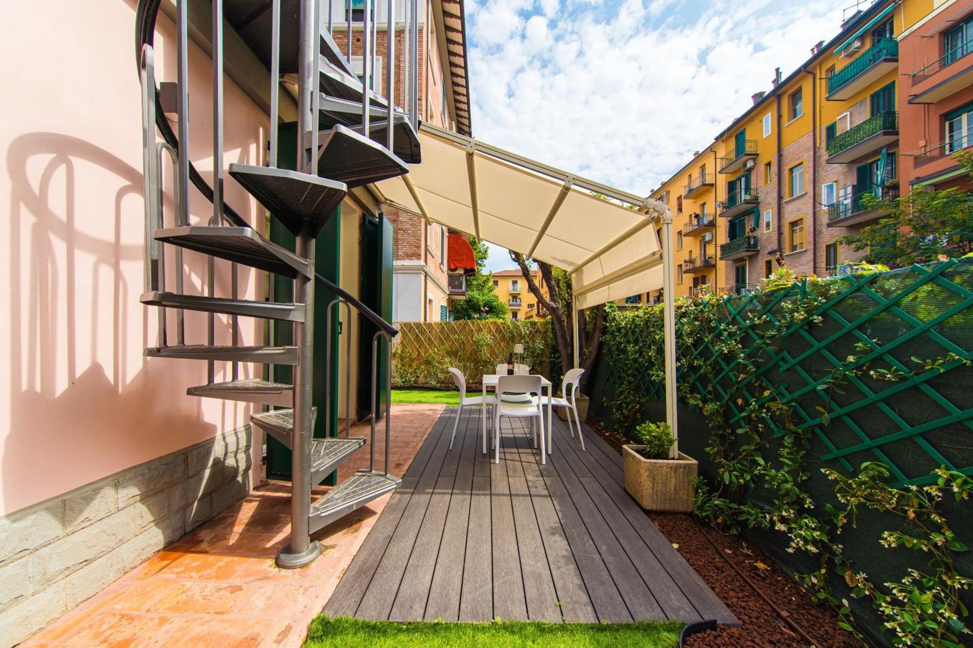 Urban Cottage Free Parking - Private Garden بولونيا المظهر الخارجي الصورة