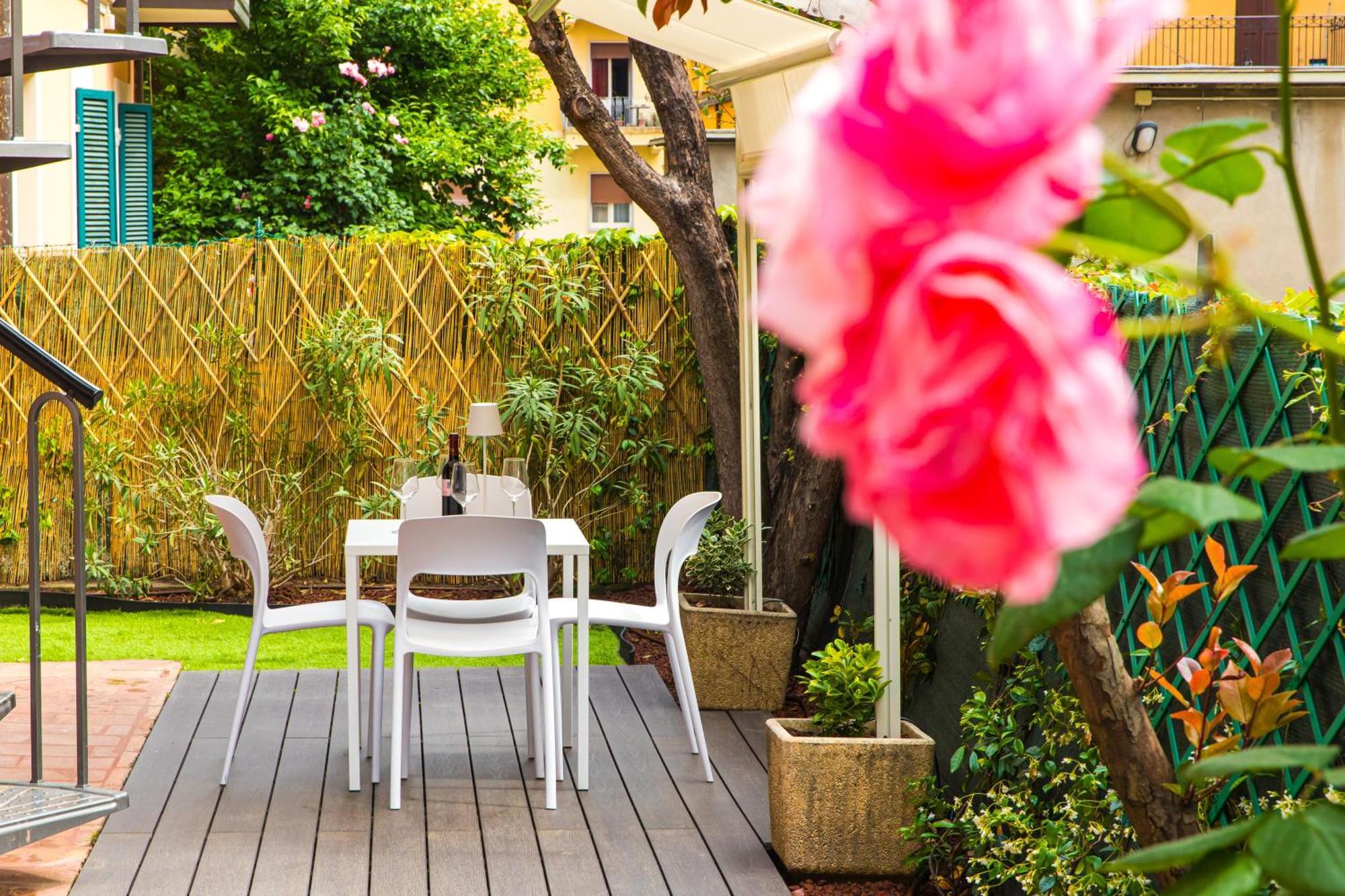 Urban Cottage Free Parking - Private Garden بولونيا المظهر الخارجي الصورة